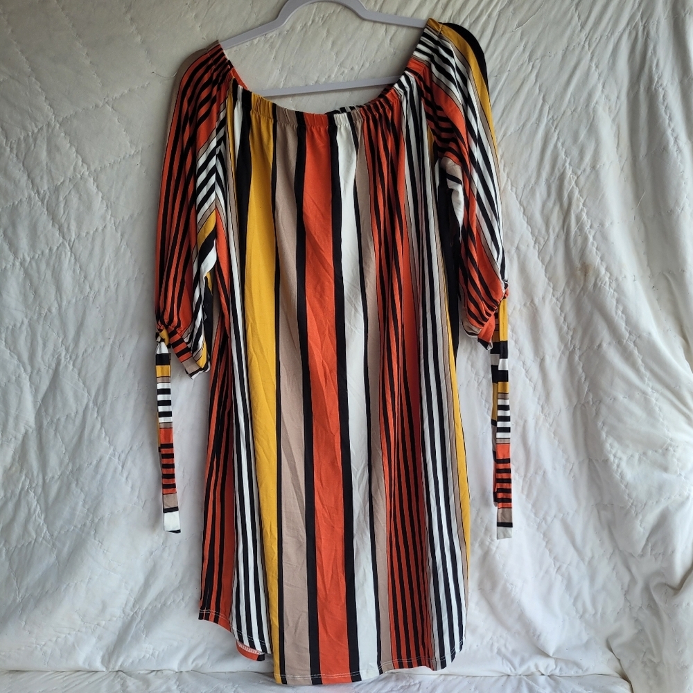 Absolutely Love It Womens Top Or Short Dress Size 2X off the shoulder